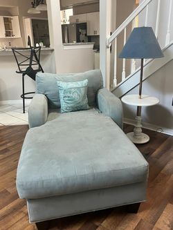 Chaise Lounge