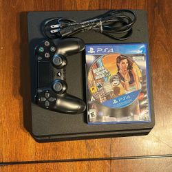 PS4 Slim 