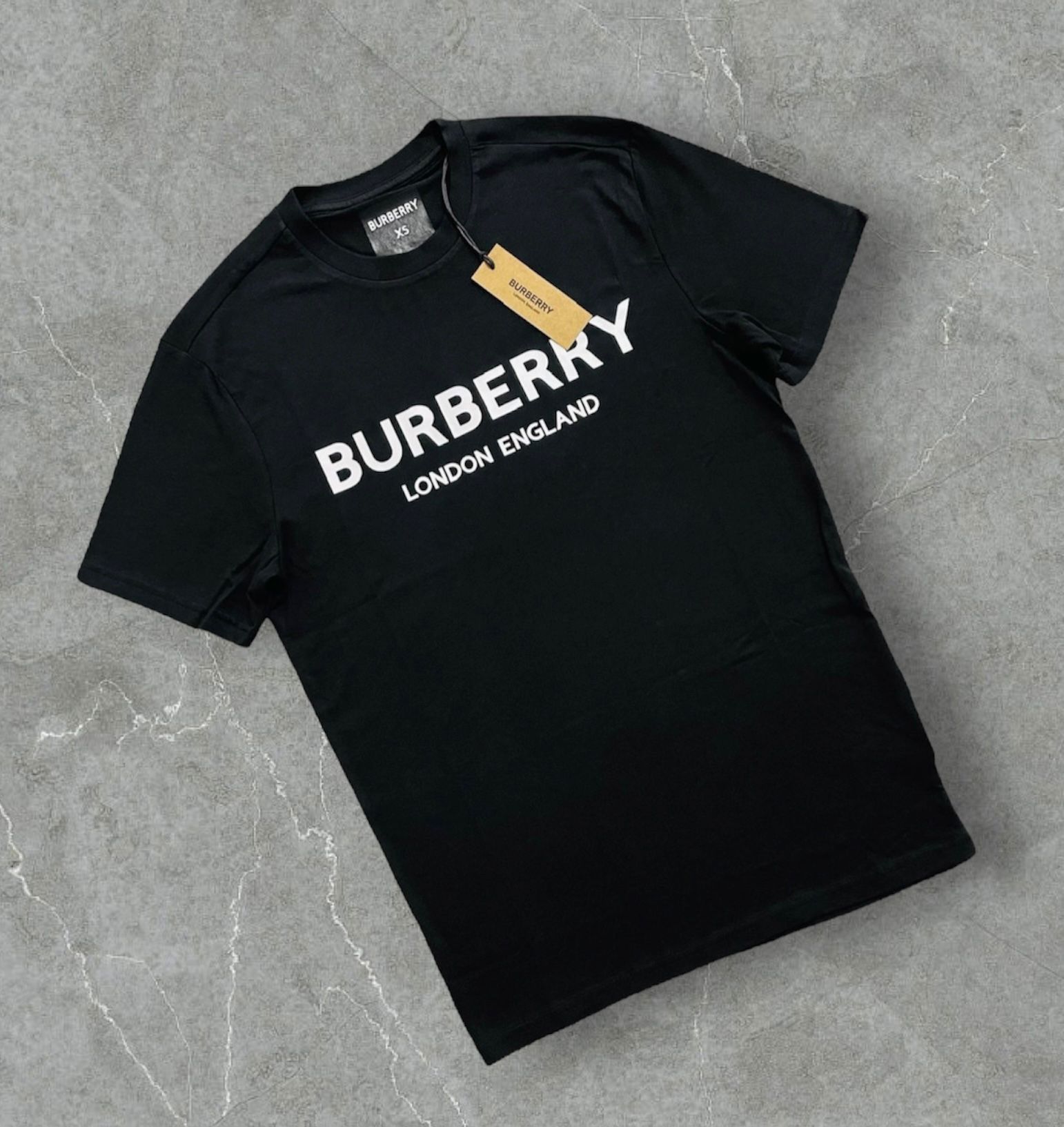 Burberry Tshirt Black And White 