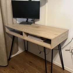 Modern Office Desk 