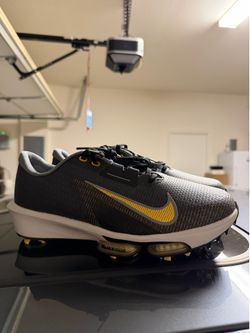 Nike Air Zoom Infinity Tour 2 Golf Shoes Size 9.5