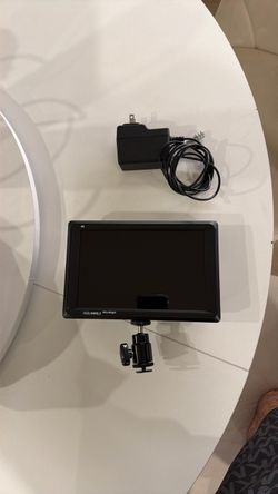 FeelWorld FW703 7" 4K HDMI / 3G-SDI Field Monitor - Like New