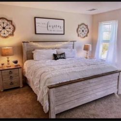 Queen Panel Bed Off White By Ashley Signature 👍 Brand New 👍 Recamara