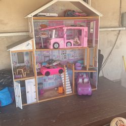 Dollhouse Mansion