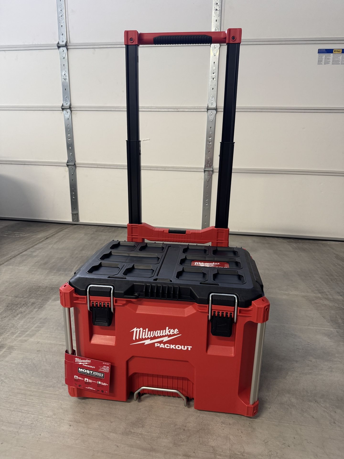 Milwaukee PACKOUT Rolling Tool Box with Low Profile Handle