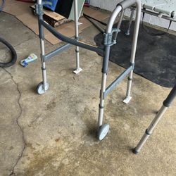 Adult walker