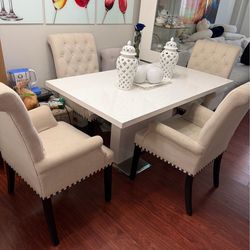 White Dining Room Table w/ 4 Chairs