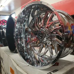 24x14 6x139.7 Or 6x135 Chevy Or Ford