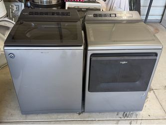 Whirlpool Washer And Gas Dryer