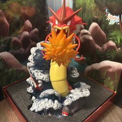 Limited Edition 2025 Worlds Shiny Gyarados Deluxe Figure