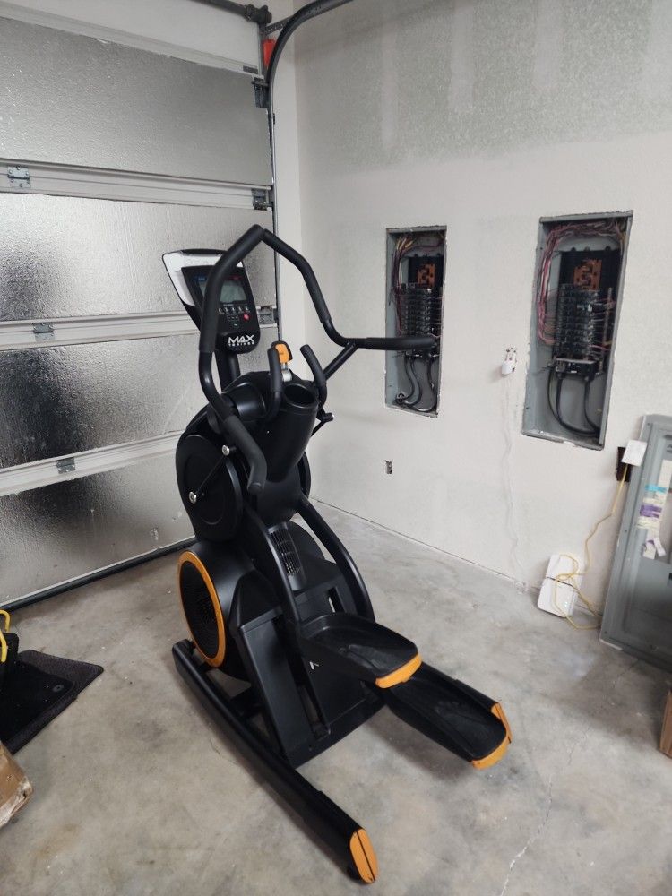 Max Trainer Octane Commercial  Elliptical 