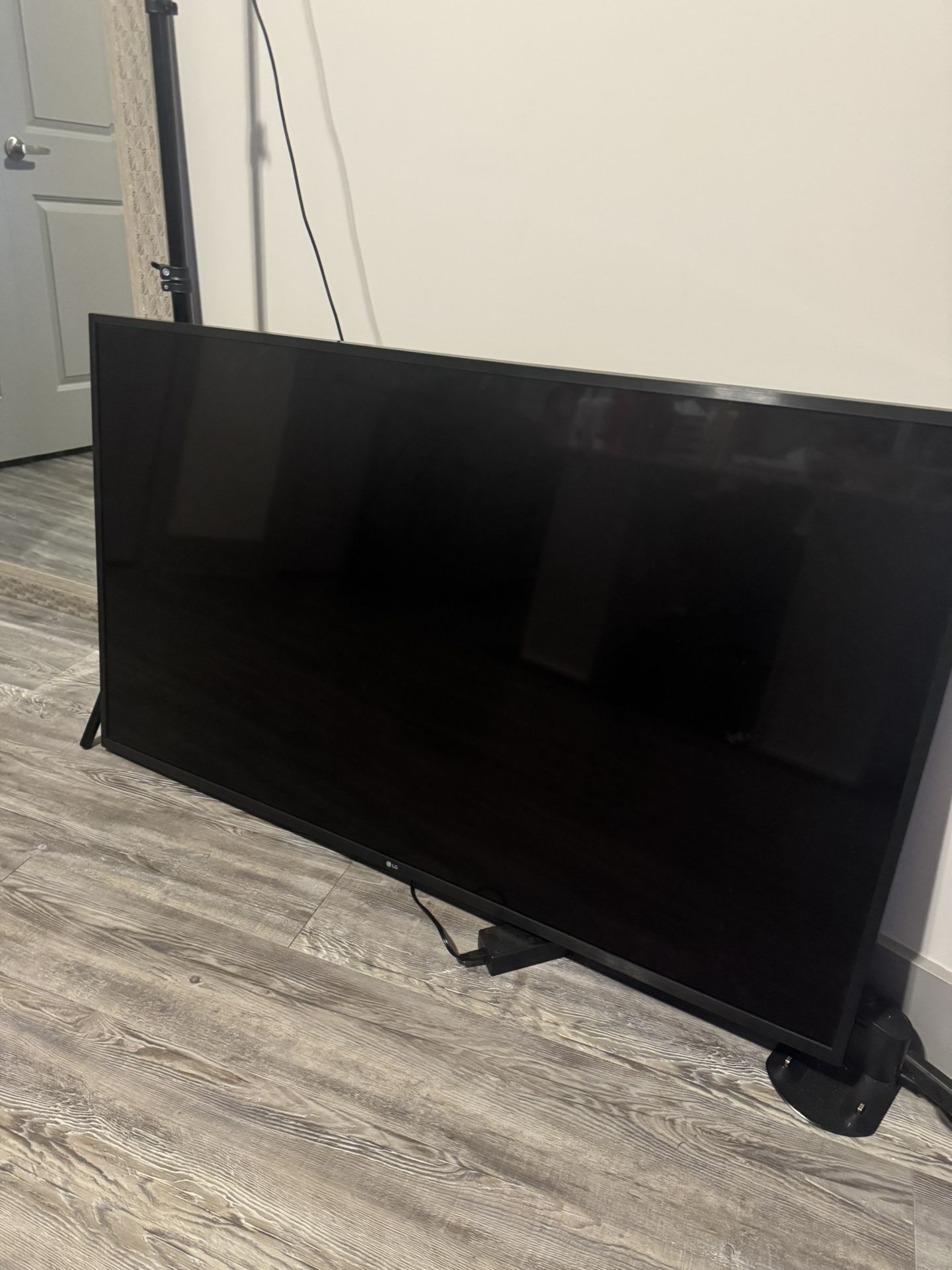 65” LG TV