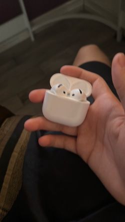 AirPod gen 4s