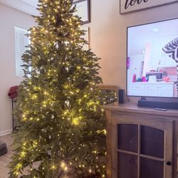 7’ Artificial Christmas Tree