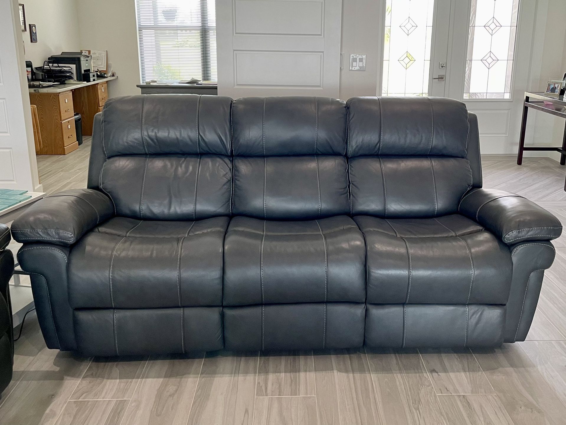Leather Couch In Excellent Condition!