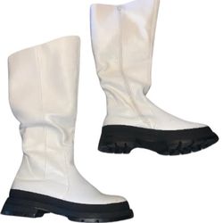 NWOT- DREAM PARIS Women's White and Black Boots SIZE- 9.5
