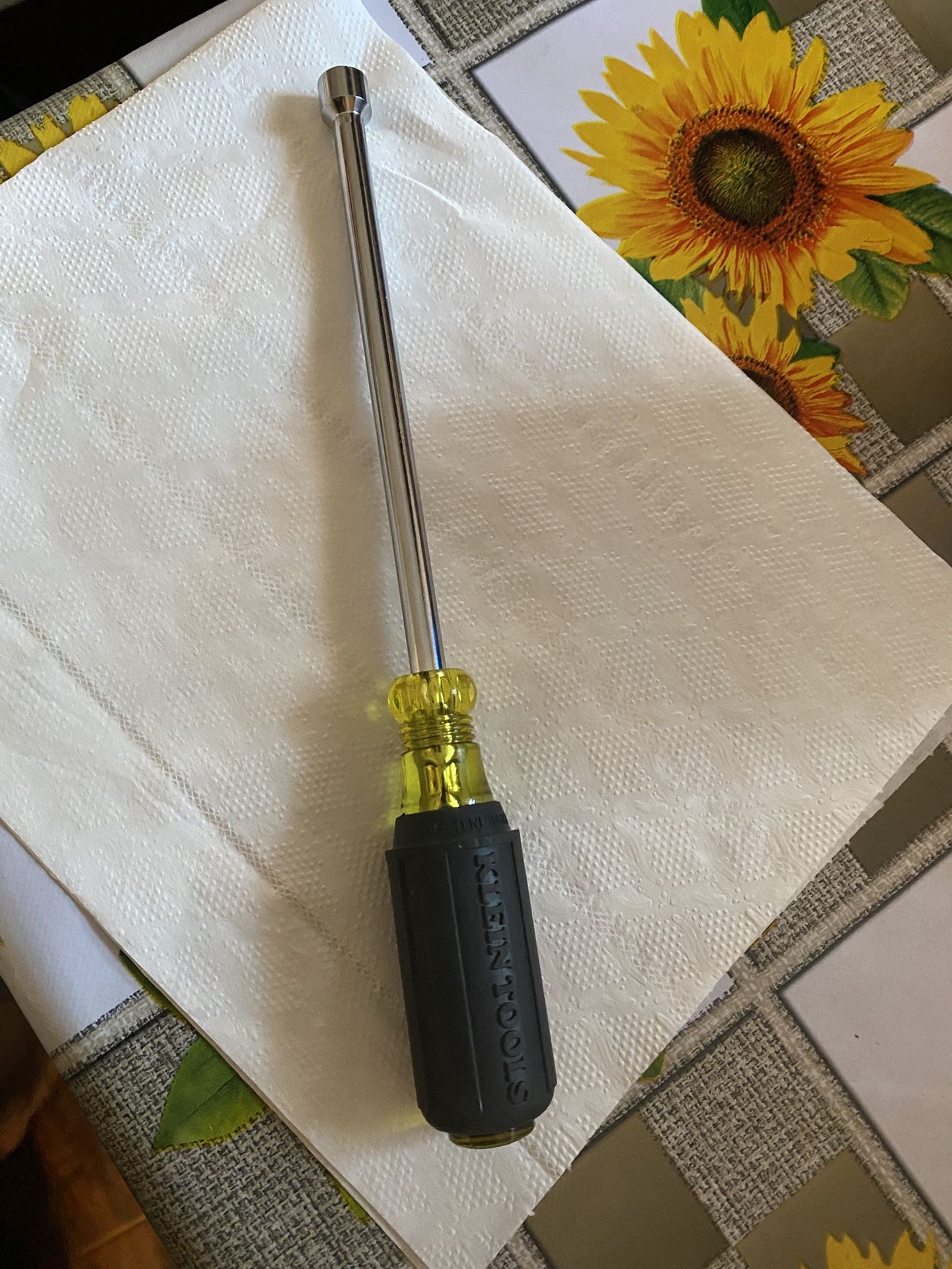 5 1/6 Magnetic Screw Hex  Klein 