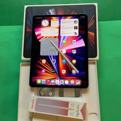 Apple iPad Pro 12.9” 5th Generation (2021 - M1 Chip) 2TB With Pen & Keyboard Case