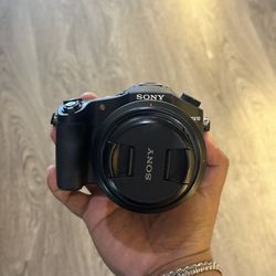 Sony RX10 Digital Camera Digicam 