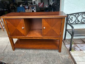 Tv stand