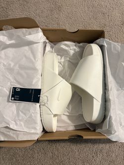 Nike slides women’s size 8