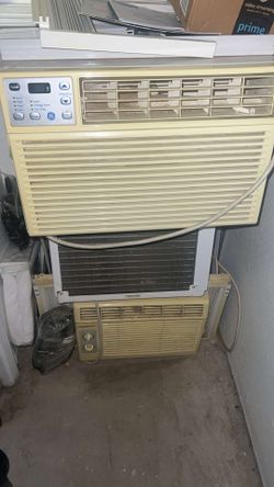 WINDOW AC UNITS