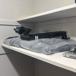 Dell 32 Inch Gaming Monitor And Desk Arm 