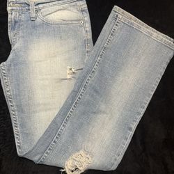 Levi’s. Jeans  524 