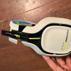 A50 Astro wireless Gaming headset PC/Xbox 