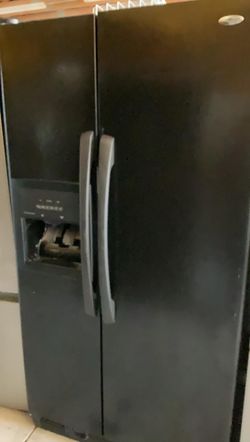Amana Side-by-Side Black Refrigerator Fridge
