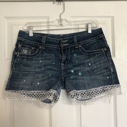 Women’s Miss Me Shorts (Size 30)