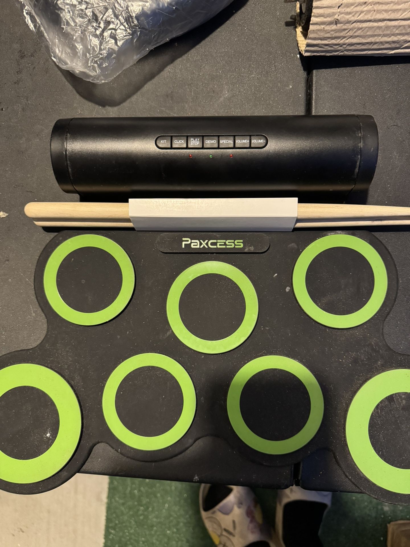 PAXCESS Electronic Drum Set, Roll Up Drum Practice Pad Midi Drum Kit With Headphone Jack