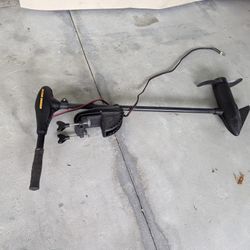 Trolling Motor. 2 Propellers 