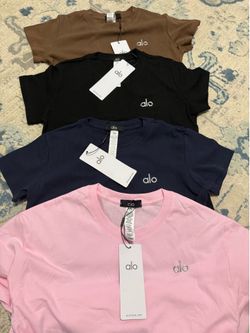 Brand New Alo T-Shirt – Multiple Colors Available Size SML