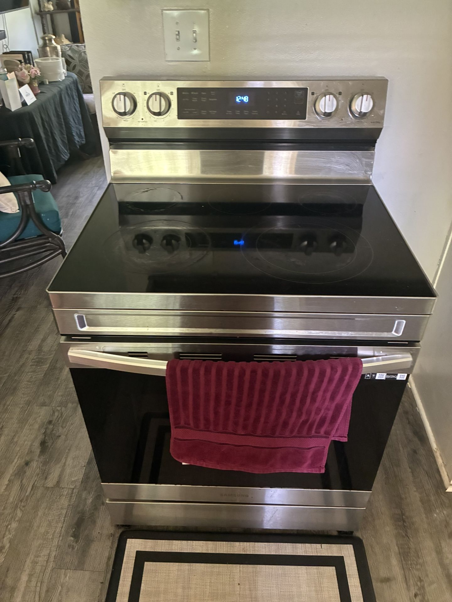 Samsung Refrigerator And Stove