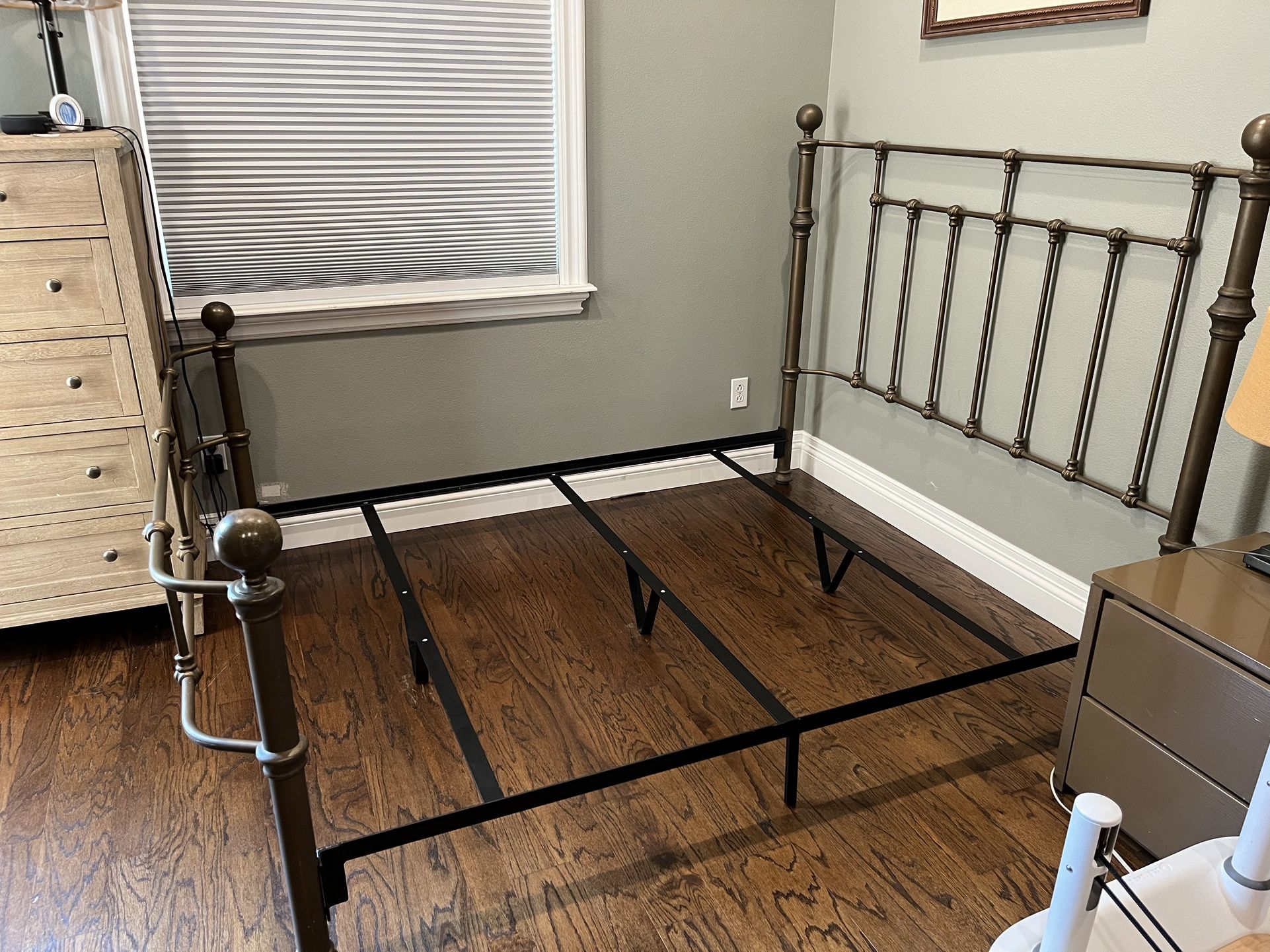 Free Primus Metal Bed Frame