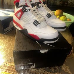Jordan Retro 4 “Red Cement” 