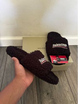 Black fur slides size 8 and 9