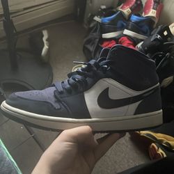 Jordan 1 Mid Obsidian
