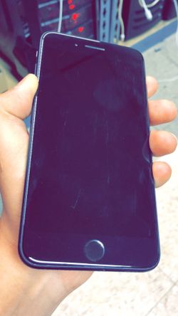 Black iPhone 7+ Used, 32Gb, Unlocked for Any Carrier, But BAD HOME BUTTON!!