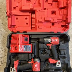 Milwaukee Fuel M18 Drill Set (tool Only) 