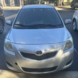 2012 Toyota Yaris Sedan