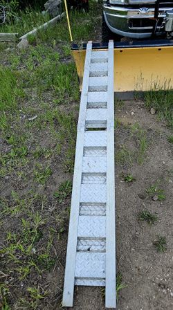 Folding Aluminum Motorcycle Ramp