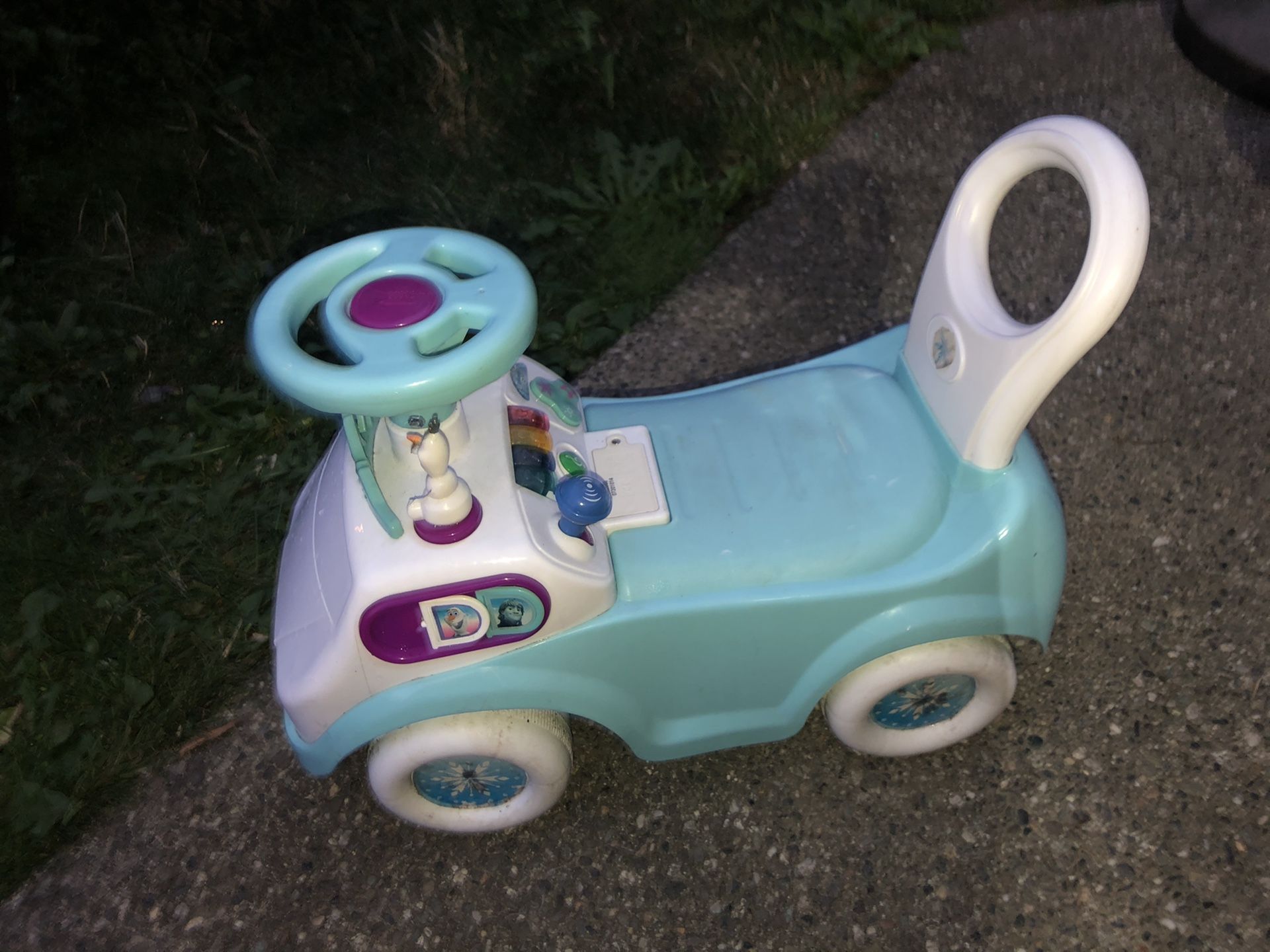 Frozen kids toy car