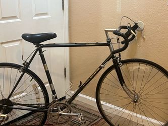 Vintage 1970 Motobecane Super Mirage - Men’s Classic Road