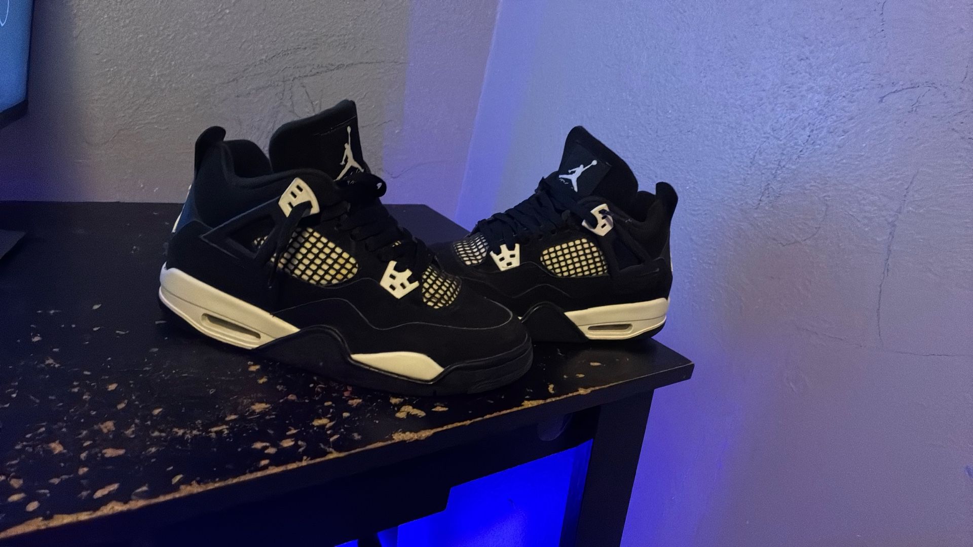 Jorden White Thunder 7y