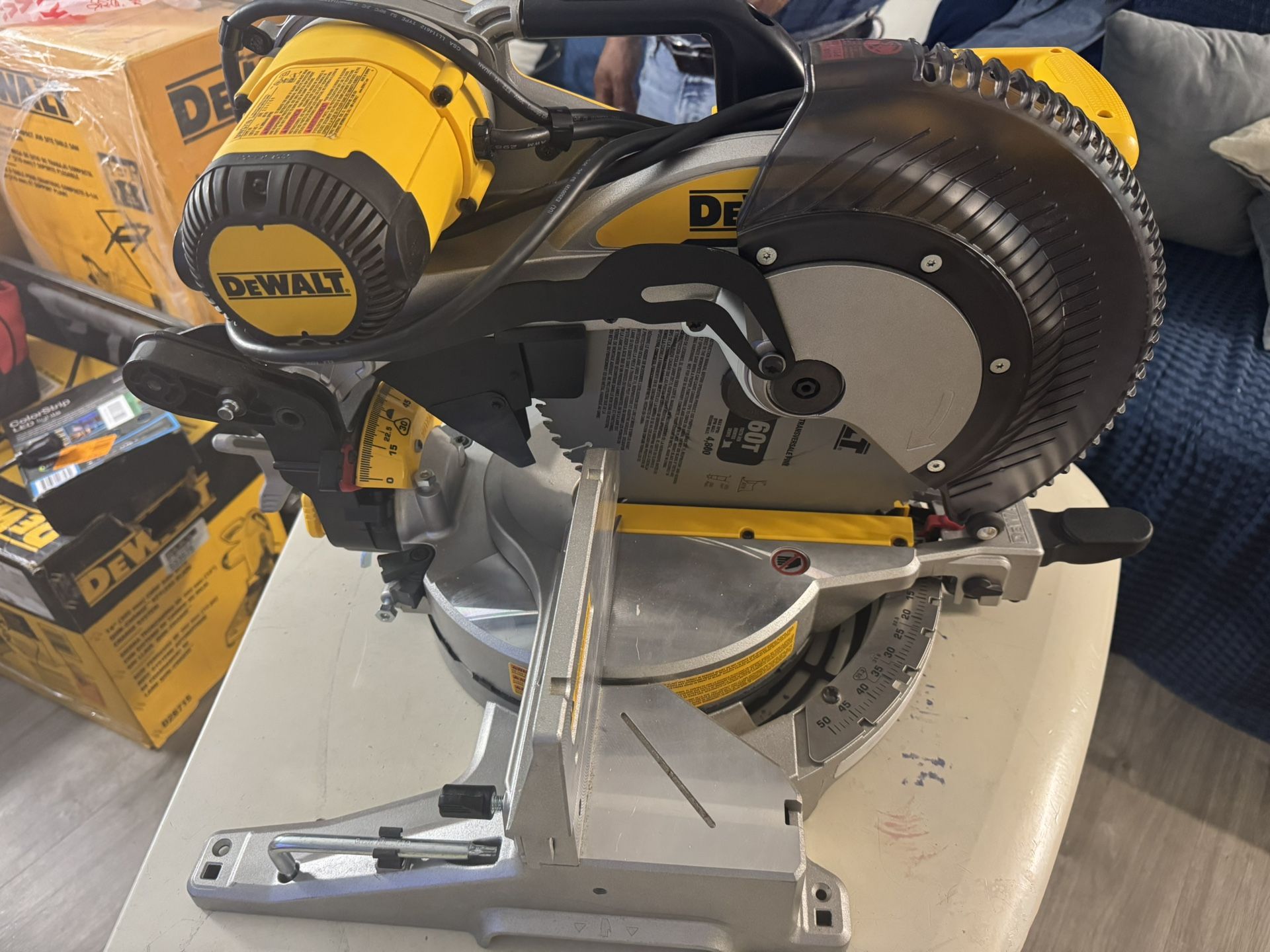 DeWalt 12 Inch Double Bevel Miter Saw