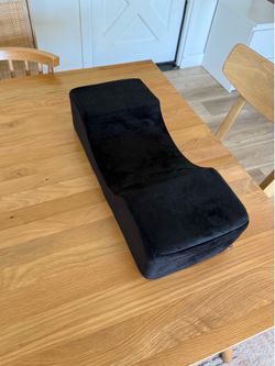 BLACK VELVET HEAD REST