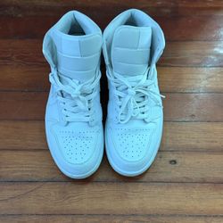 Jordan Mid 1