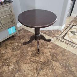 Coffee Table (CHAIRS NOT INCLUDED)